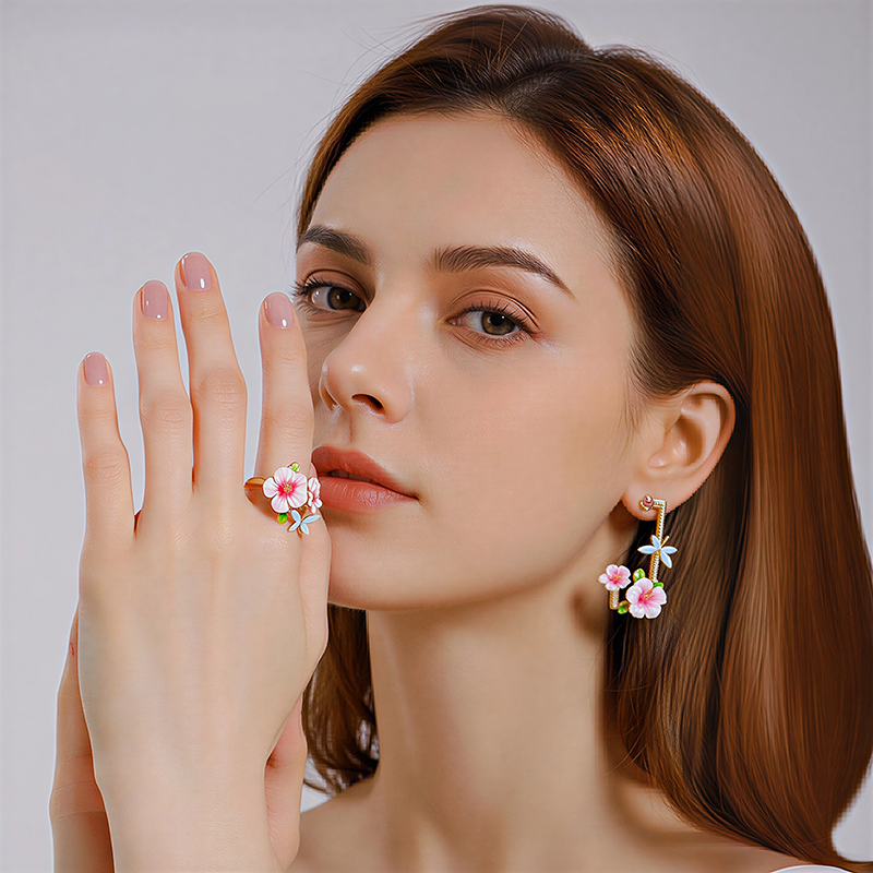Hibiscus Ring
