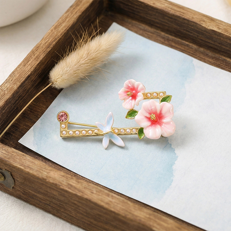 Hibiscus Brooch