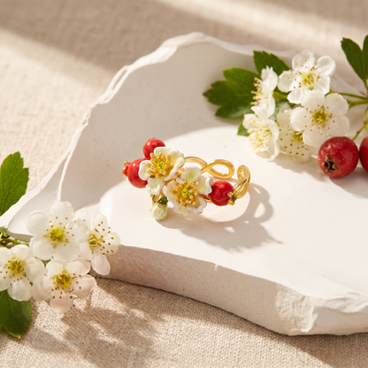 Flowers and Red Berries Ring